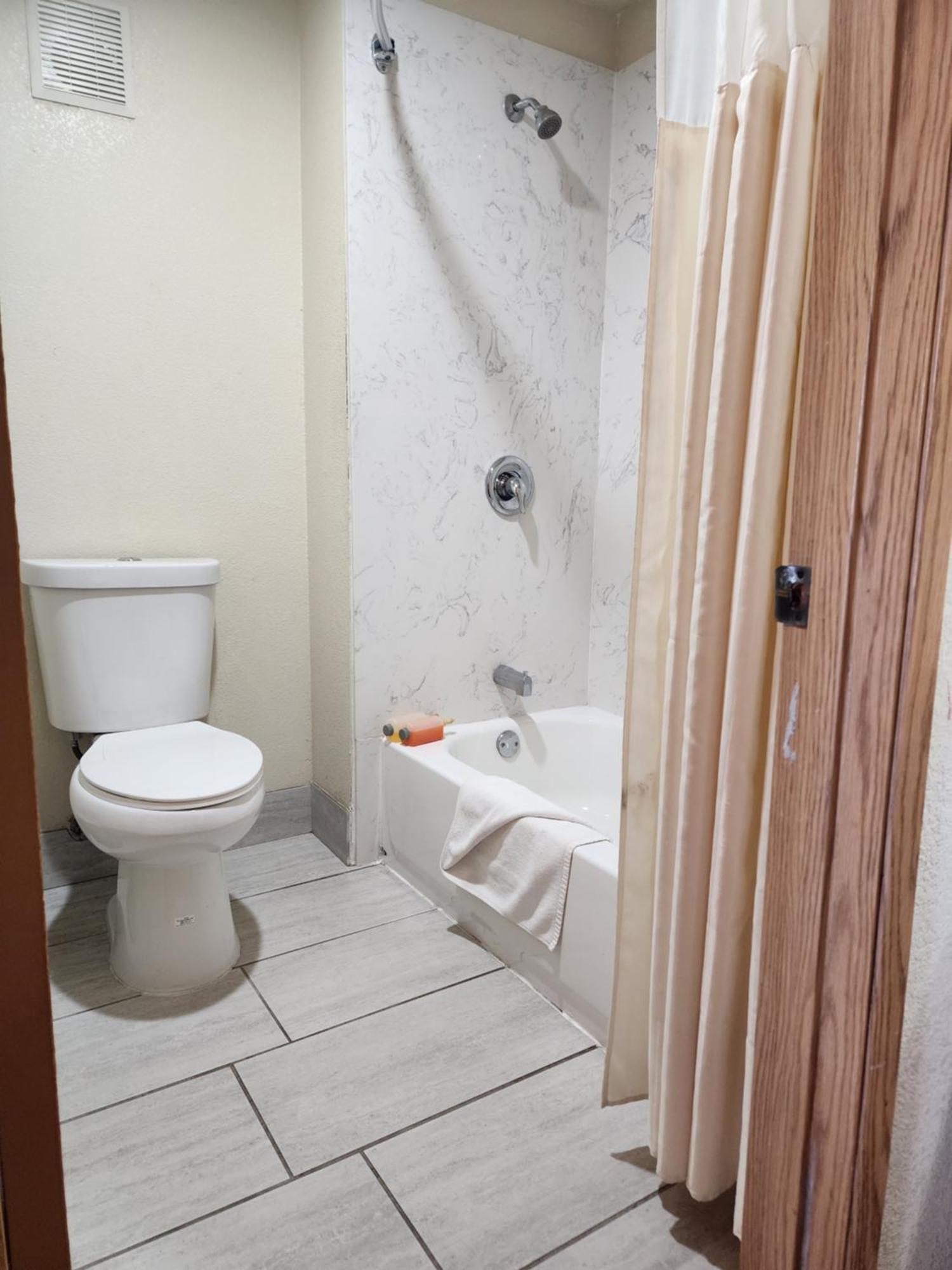 Budget Inn Corcoran Extérieur photo