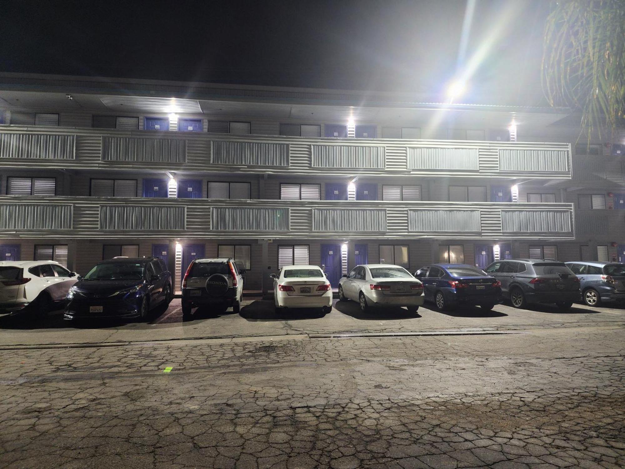 Budget Inn Corcoran Extérieur photo