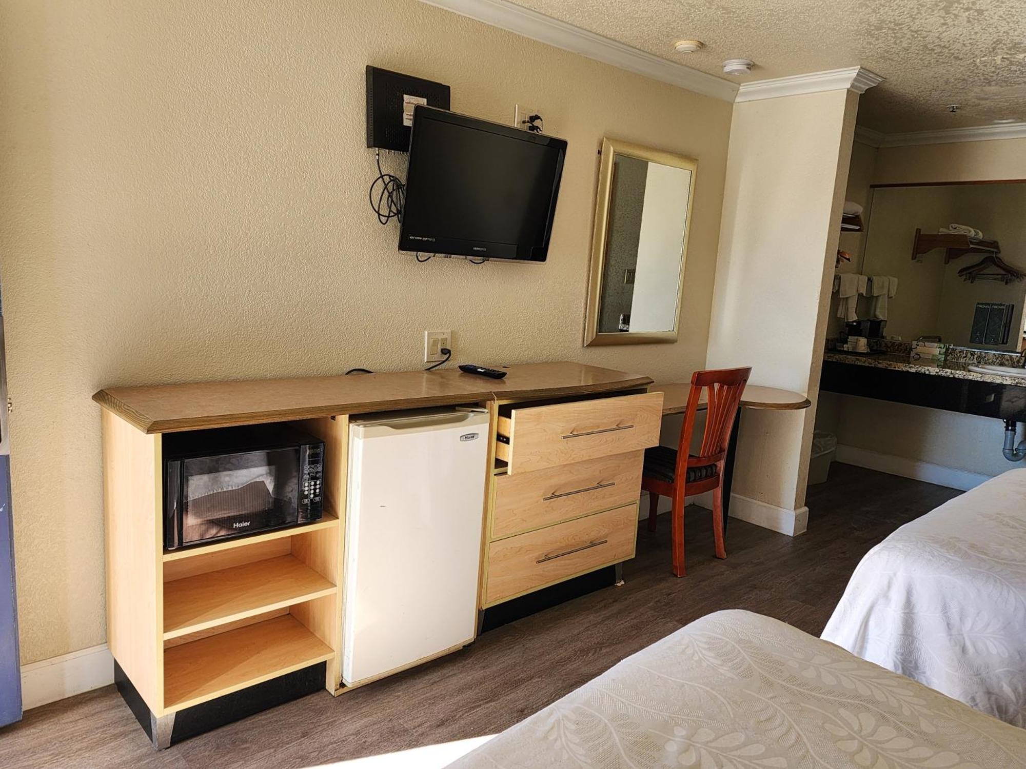 Budget Inn Corcoran Extérieur photo