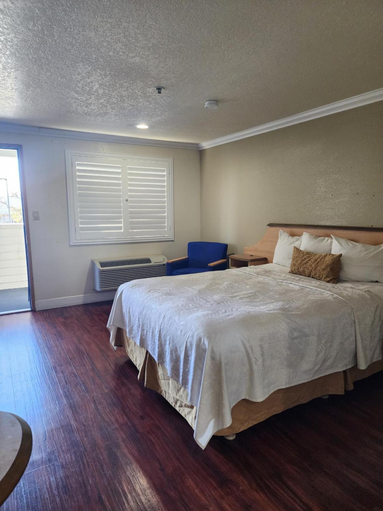 Budget Inn Corcoran Extérieur photo