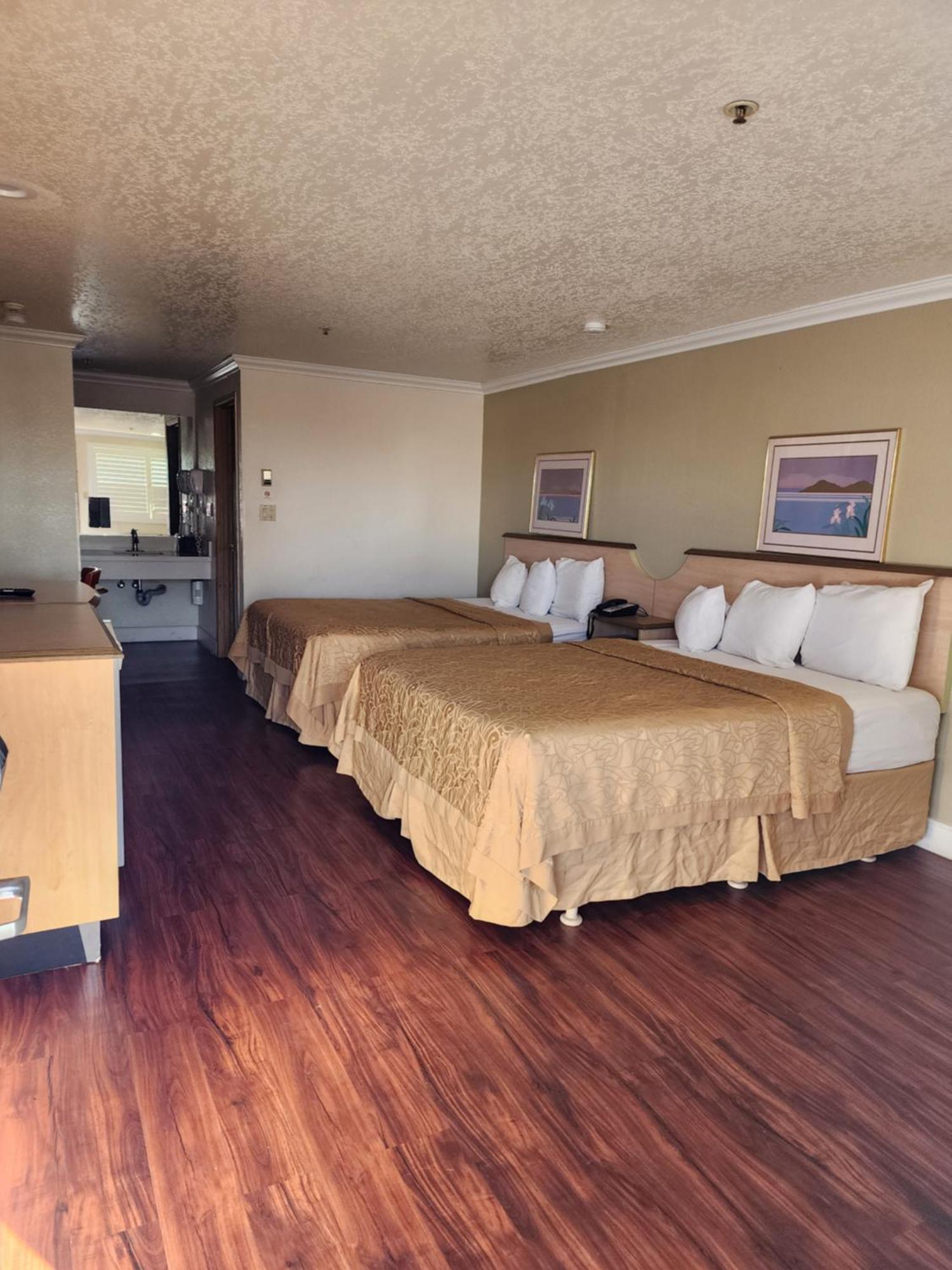 Budget Inn Corcoran Extérieur photo