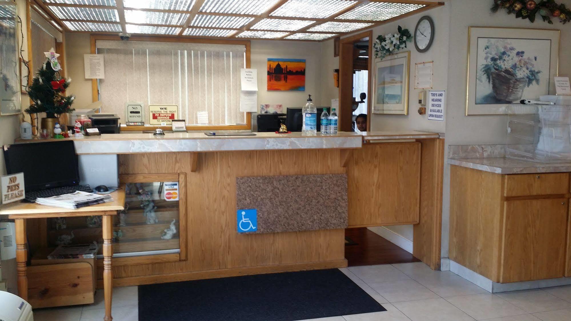 Budget Inn Corcoran Extérieur photo