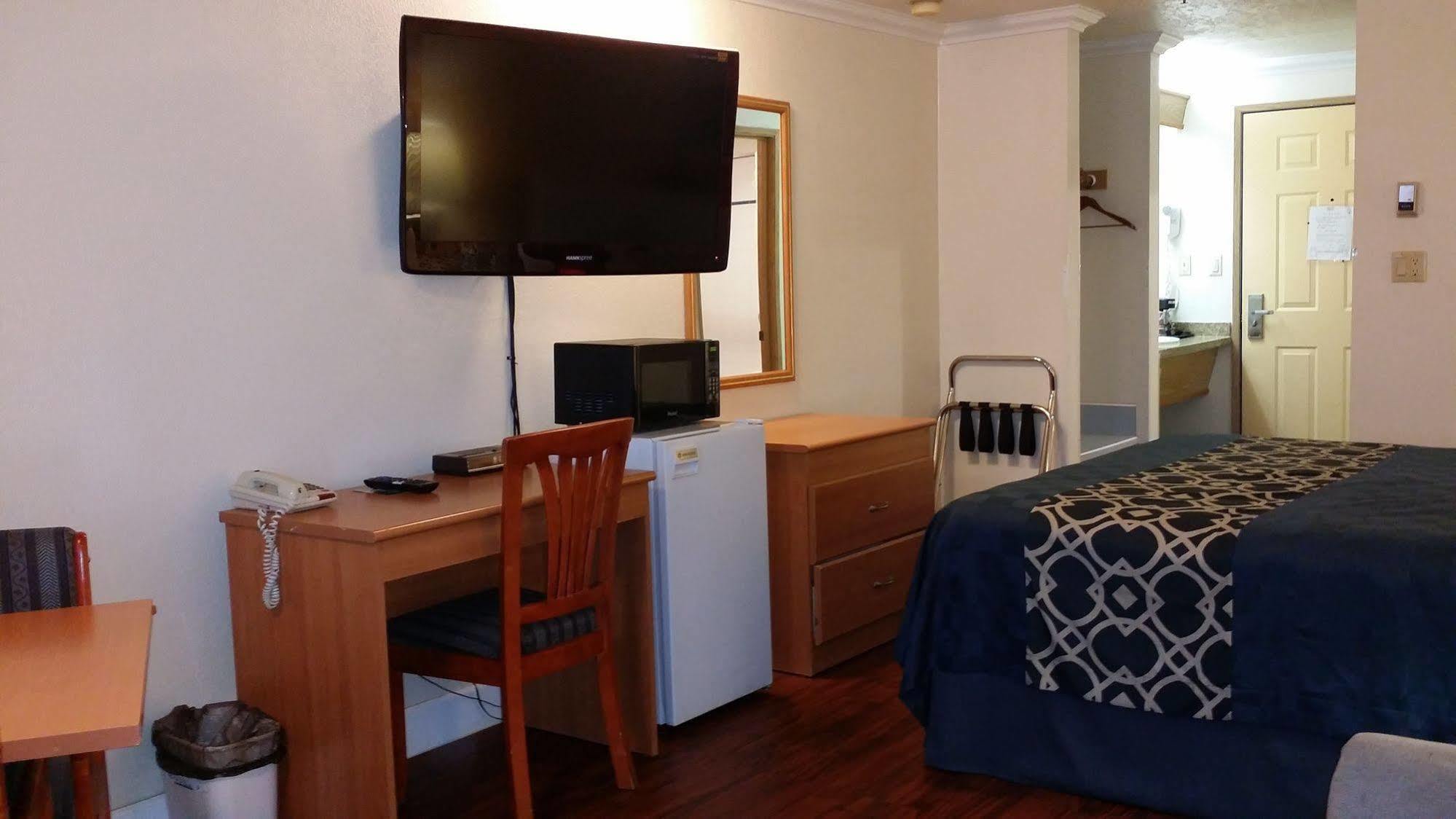 Budget Inn Corcoran Extérieur photo