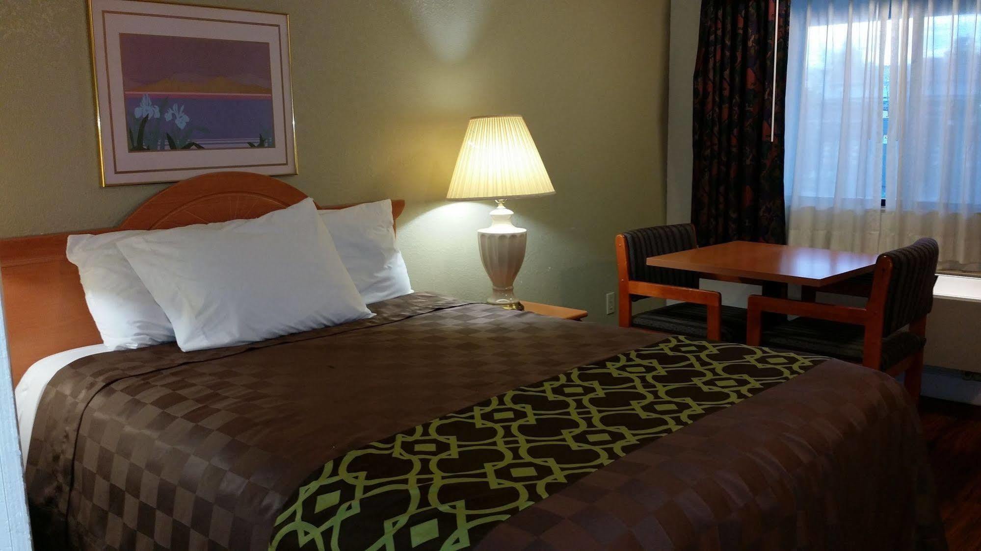 Budget Inn Corcoran Extérieur photo